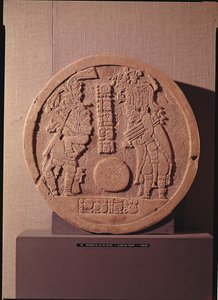 Marcatore di pelote che raffigura due giocatori, Maya, dal Guatemala, 600-950